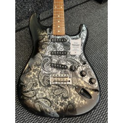 Fender Stratocaster Black Paisley MADE IN JAPAN. Limited Edition!