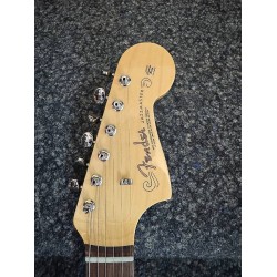 Fender Traditional 60s Jazzmaster 3-color sunburst 2025