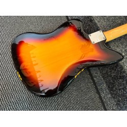Fender Traditional 60s Jazzmaster 3-color sunburst 2025