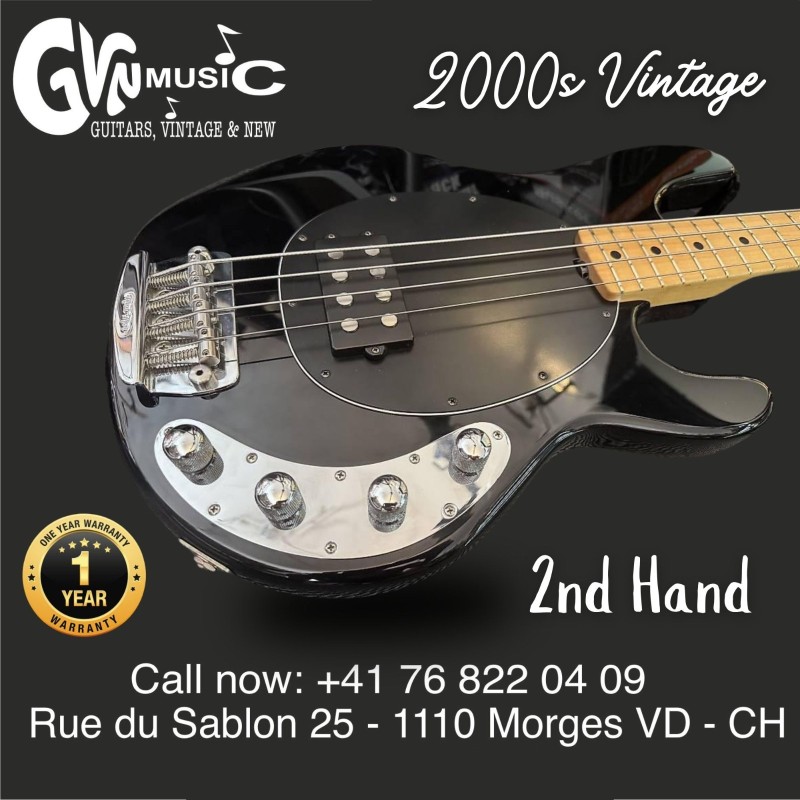 Acoustic & Electric Guitar Guitare Acoustique & Électrique Akustik- & E-Gitarre Fender Gibson Martin Taylor PRS Yamaha Gretsch I