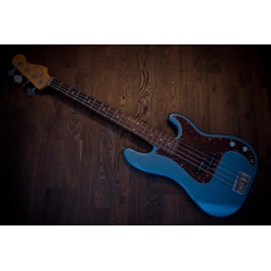 Fender Precision Bass Lake Placid Blue, Pickguard Tortoise, MIJ