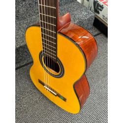 Guitare Classique Espagnole cordes nylon. Bonne pour les débutants.