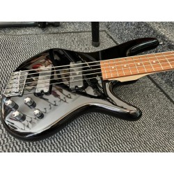 Basse Ibanez Gio 5 Cordes. Puissante!