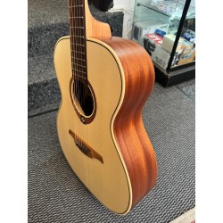 LAG Tramontane Guitare Acoustique Élégante - Ideal Fingerpicking