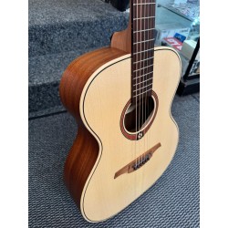 LAG Tramontane Guitare Acoustique Élégante - Ideal Fingerpicking