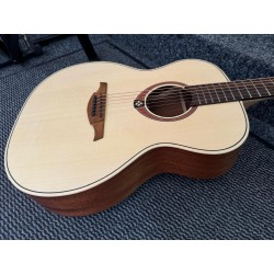 LAG Tramontane Guitare Acoustique Élégante - Ideal Fingerpicking